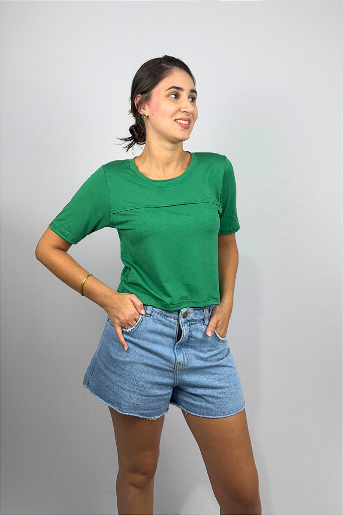 Blusa Cropped com Detalhe Frontal em Viscolycra